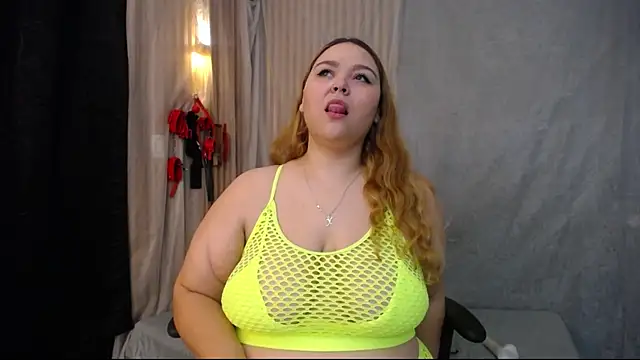 Snapshot of julia_sweet_1 chatting on 03/01/25, 04:15 julia sweet 1 online show from 03/01/25, 04:15