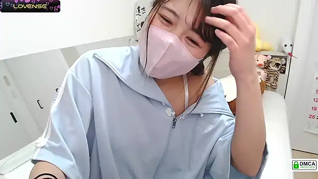 SUZU  online show from 01/18/25, 04:15