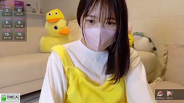 SUZU  online show from 04/05/26, 12:13