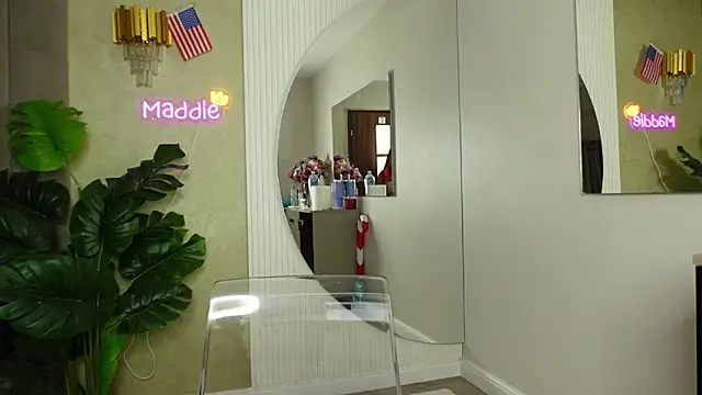 CelesteBailey online show from 04/17/26, 03:20