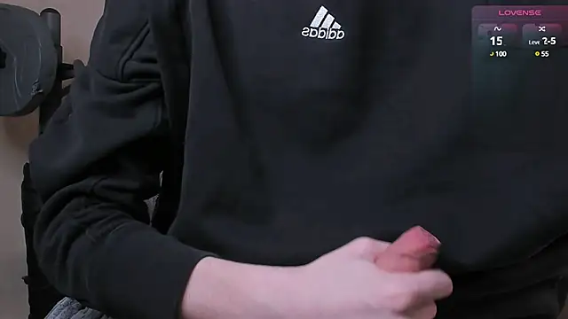 Snapshot of _tokyo_ghoul chatting on 01/12/25, 01:37  tokyo ghoul online show from 01/12/25, 01:37