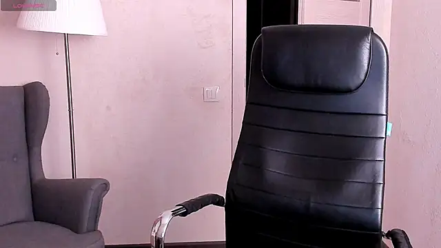 Snapshot of _tokyo_ghoul chatting on 01/18/25, 05:20  tokyo ghoul online show from 01/18/25, 05:20