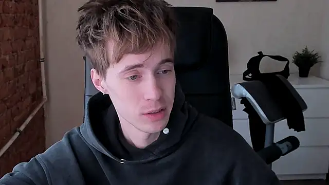 Snapshot of _tokyo_ghoul chatting on 03/14/25, 01:13  tokyo ghoul online show from 03/14/25, 01:13