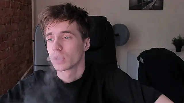 Snapshot of _tokyo_ghoul chatting on 03/16/25, 01:27  tokyo ghoul online show from 03/16/25, 01:27