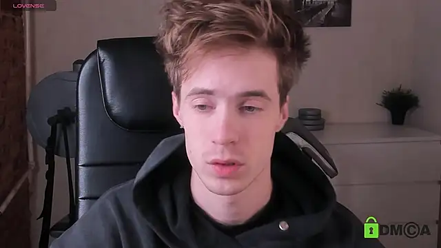 Snapshot of _tokyo_ghoul chatting on 10/05/25, 05:06  tokyo ghoul online show from 10/05/25, 05:06