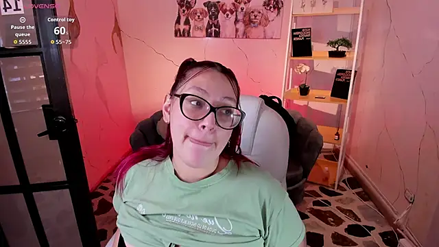 NiickyJones online show from 10/18/25, 04:19