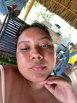 Snapshot of Dellyyymusic chatting on 03/17/26, 08:34 Dellyyymusic online show from 03/17/26, 08:34