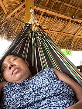 Snapshot of Dellyyymusic chatting on 04/02/26, 07:11 Dellyyymusic online show from 04/02/26, 07:11