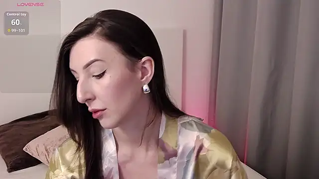 Snapshot of -Allure- chatting on 04/22/26, 10:00 -Allure- online show from 04/22/26, 10:00