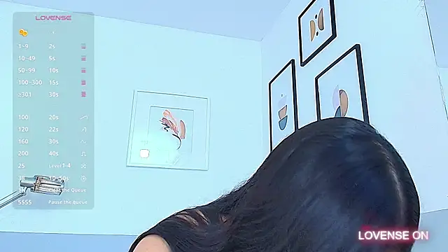 Snapshot of littlee_emilyy_ chatting on 12/04/24, 12:03 littlee emilyy  online show from 12/04/24, 12:03