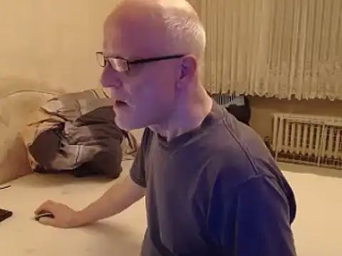 Snapshot of HornyRalfi55 chatting on 12/02/24, 03:25 HornyRalfi55 online show from 12/02/24, 03:25