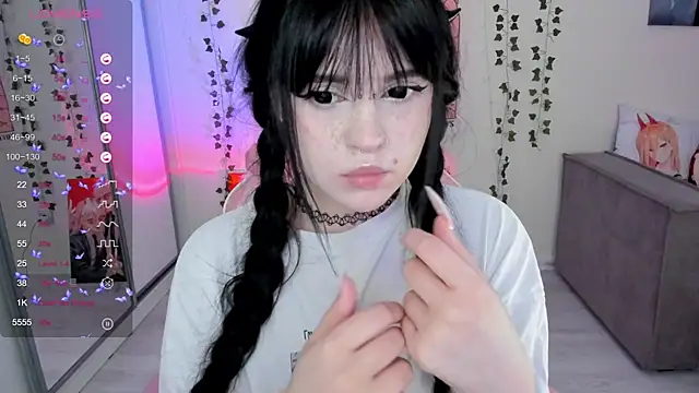 Snapshot of SelenaCute chatting on 03/07/25, 06:24 SelenaCute online show from 03/07/25, 06:24