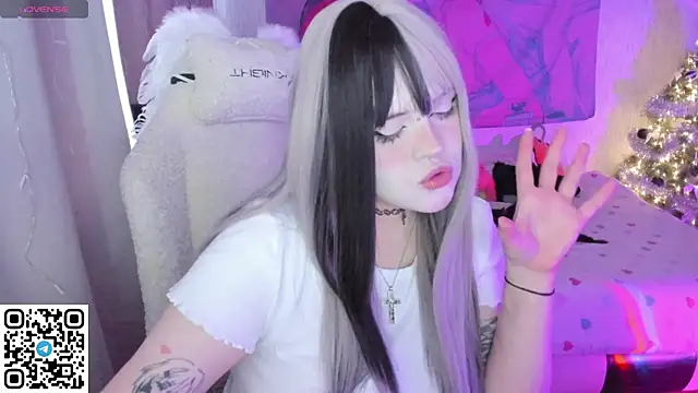 Snapshot of SelenaCute chatting on 01/06/26, 07:56 SelenaCute online show from 01/06/26, 07:56