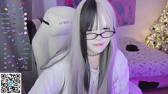 Snapshot of SelenaCute chatting on 01/14/26, 06:41 SelenaCute online show from 01/14/26, 06:41