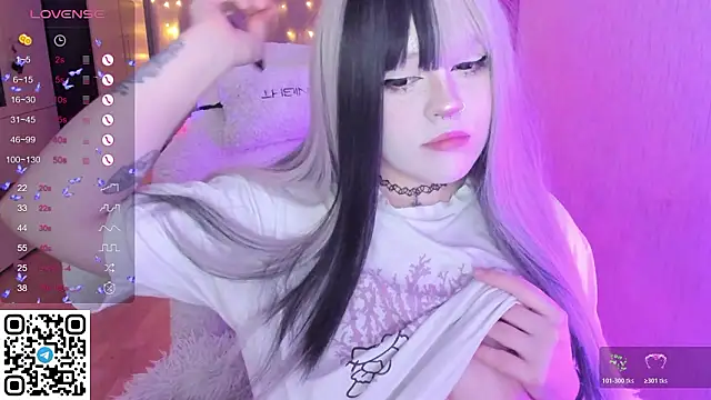 Snapshot of SelenaCute chatting on 02/05/26, 04:39 SelenaCute online show from 02/05/26, 04:39