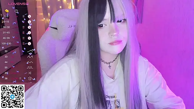 Snapshot of SelenaCute chatting on 02/12/26, 07:14 SelenaCute online show from 02/12/26, 07:14