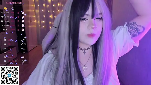 Snapshot of SelenaCute chatting on 03/06/26, 05:59 SelenaCute online show from 03/06/26, 05:59