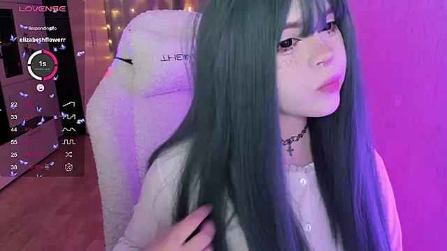 Snapshot of SelenaCute chatting on 03/24/26, 05:45 SelenaCute online show from 03/24/26, 05:45