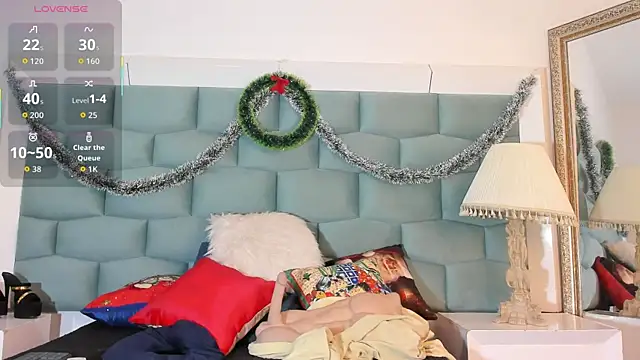 MiaMancini online show from 12/16/25, 09:20