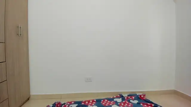 Snapshot of Hana_Zurah chatting on 11/20/25, 10:09 Hana Zurah online show from 11/20/25, 10:09