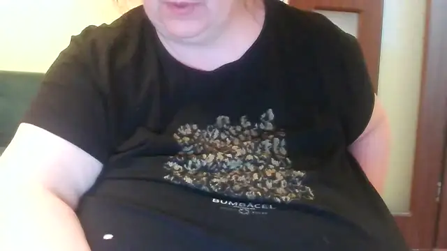 Snapshot of Nataliesbestjuggs chatting on 03/15/26, 06:25 Nataliesbestjuggs online show from 03/15/26, 06:25