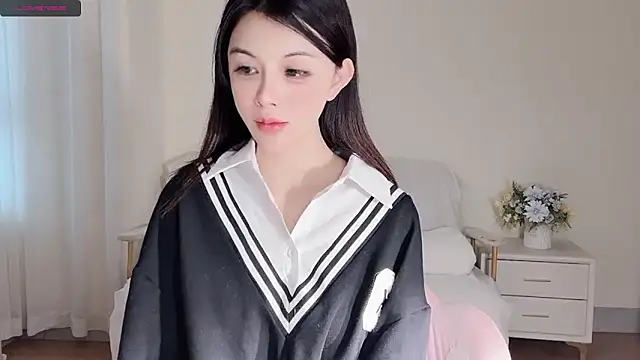 Snapshot of lvy-w chatting on 03/13/26, 10:44 lvy-w online show from 03/13/26, 10:44