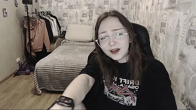 Snapshot of AmeliaKamishiro chatting on 12/05/24, 01:28 AmeliaKamishiro online show from 12/05/24, 01:28