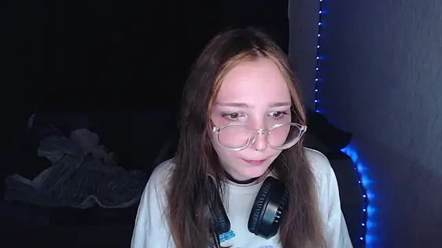 Snapshot of AmeliaKamishiro chatting on 10/06/25, 09:12 AmeliaKamishiro online show from 10/06/25, 09:12