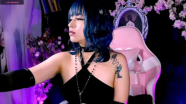 kitty roxy online show from 03/16/26, 05:44