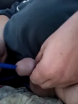 Snapshot of ichgross chatting on 09/25/25, 06:17 ichgross online show from 09/25/25, 06:17