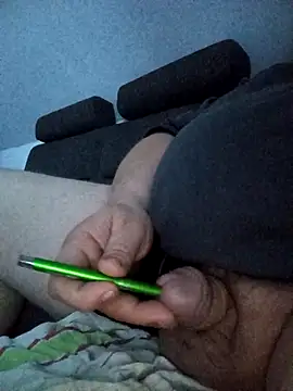 Snapshot of ichgross chatting on 10/26/25, 06:41 ichgross online show from 10/26/25, 06:41