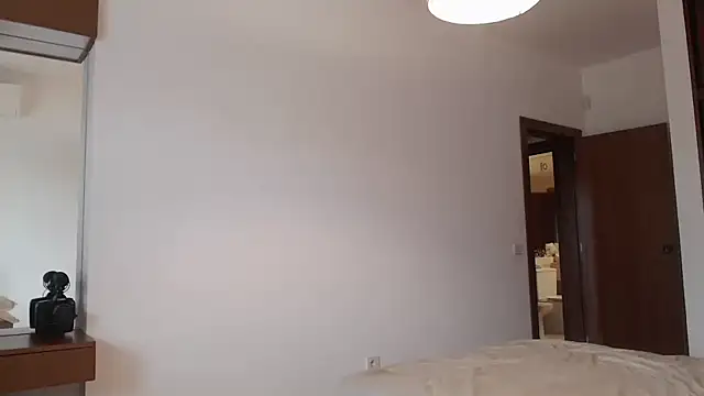 Snapshot of SexyandMarried1 chatting on 10/21/25, 10:38 SexyandMarried1 online show from 10/21/25, 10:38