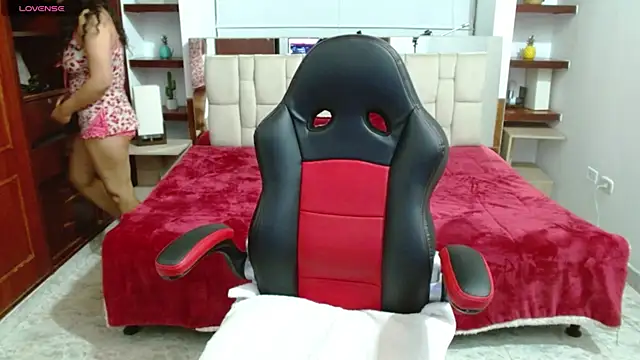 laureentt  online show from 01/22/25, 03:31