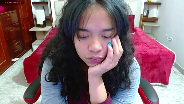 laureentt  online show from 01/29/25, 10:05