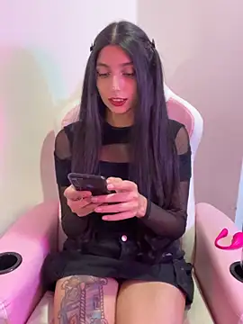 Snapshot of Felicia_smok3 chatting on 03/28/26, 02:33 Felicia smok3 online show from 03/28/26, 02:33