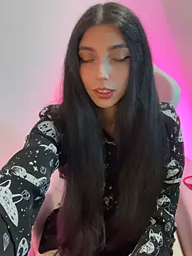 Snapshot of Felicia_smok3 chatting on 04/08/26, 02:44 Felicia smok3 online show from 04/08/26, 02:44