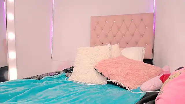 Celeste  sweetx online show from 02/28/25, 06:20