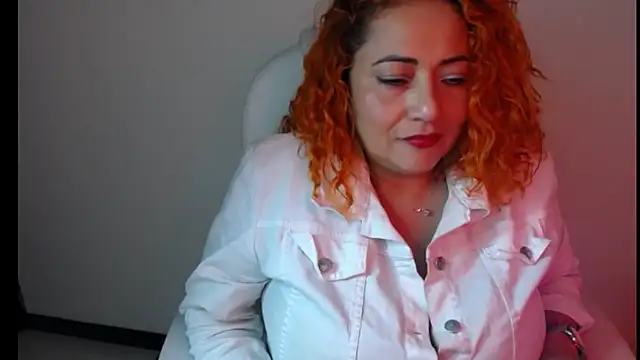 MariaJoseBarraza online show from 10/23/25, 11:03