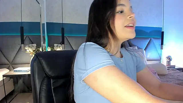 IsabellaAllen online show from 02/13/25, 01:50