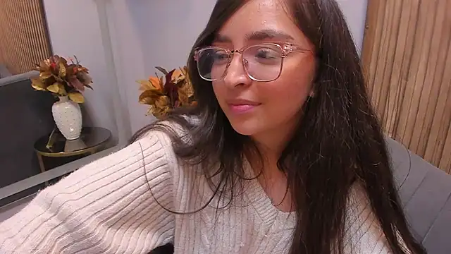 Eva Macalliter online show from 12/18/24, 09:36