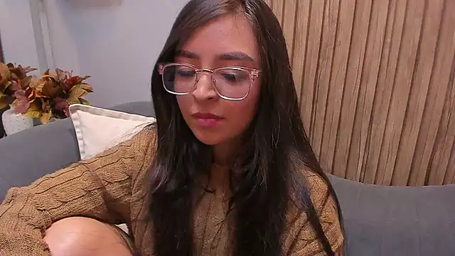 Eva Macalliter online show from 12/21/24, 06:30