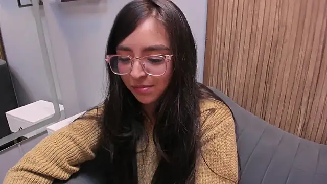 Eva Macalliter online show from 01/22/25, 06:31