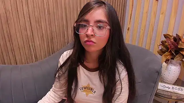 Eva Macalliter online show from 02/01/25, 03:08