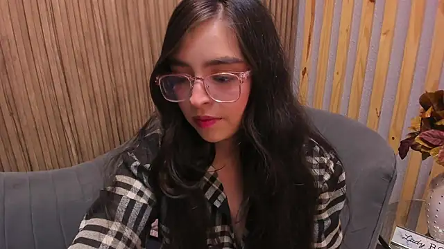 Eva Macalliter online show from 02/20/25, 02:40