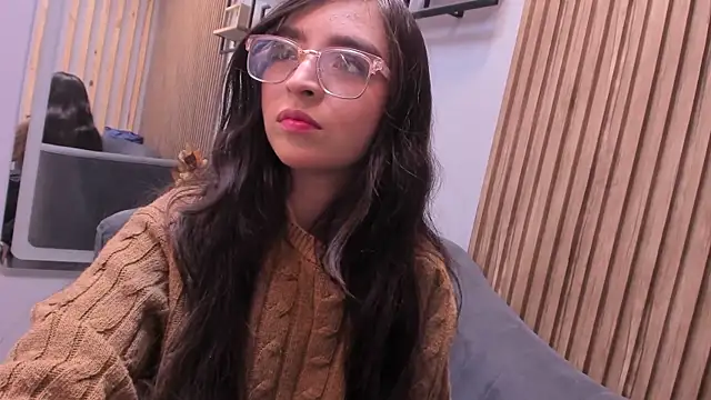 Eva Macalliter online show from 09/29/25, 01:05