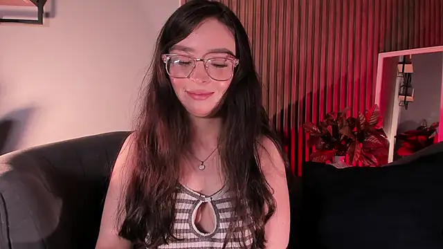 Snapshot of Eva_Macalliter chatting on 04/09/26, 02:55 Eva Macalliter online show from 04/09/26, 02:55