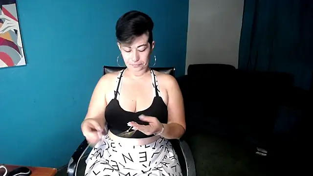 Snapshot of Sunny_rayz_ chatting on 07/07/26, 10:30 Sunny rayz online show from 07/07/26, 10:30