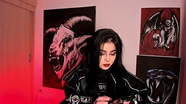 Snapshot of Rubyy-Rose1 chatting on 03/28/26, 12:43 Rubyy-Rose1 online show from 03/28/26, 12:43