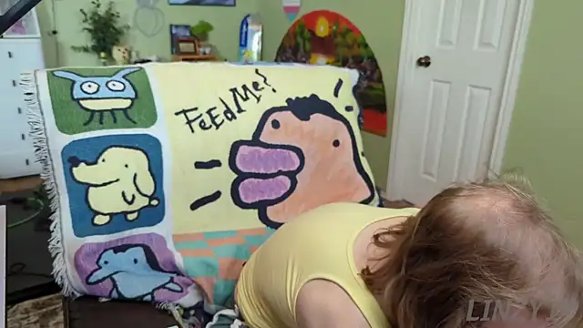 Snapshot of Linzy_19 chatting on 02/19/25, 07:38 Linzy 19 online show from 02/19/25, 07:38