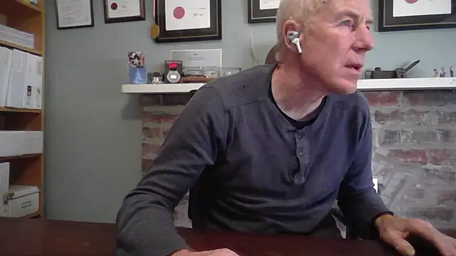 jiggy77777 online show from 12/10/24, 10:58